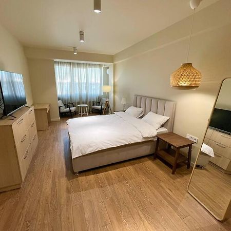 2 Bedroom On Ismail Corner Stefan Cel Mare, New Apartment, Chisinau Center! Ngoại thất bức ảnh