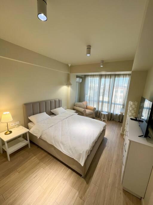 2 Bedroom On Ismail Corner Stefan Cel Mare, New Apartment, Chisinau Center! Ngoại thất bức ảnh